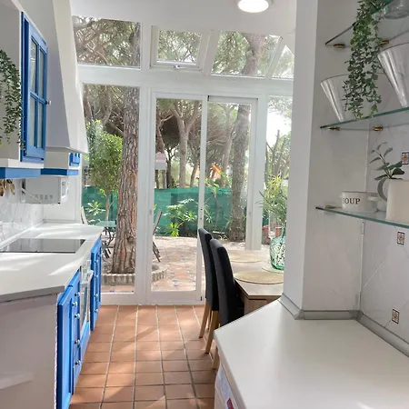 Marbella White Home, Calahonda, By Sol Maestranza Holiday home *