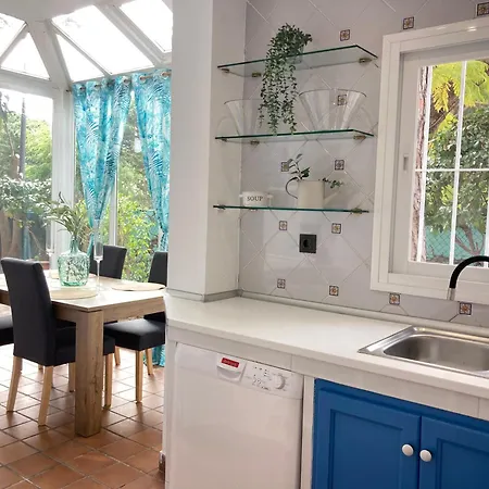 Marbella White Home, Calahonda, By Sol Maestranza Holiday home