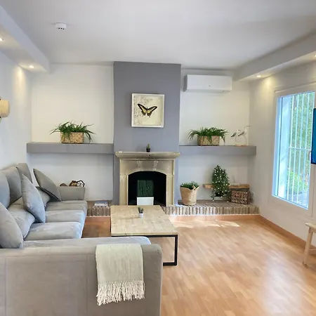 Marbella White Home, Calahonda, By Sol Maestranza Holiday home